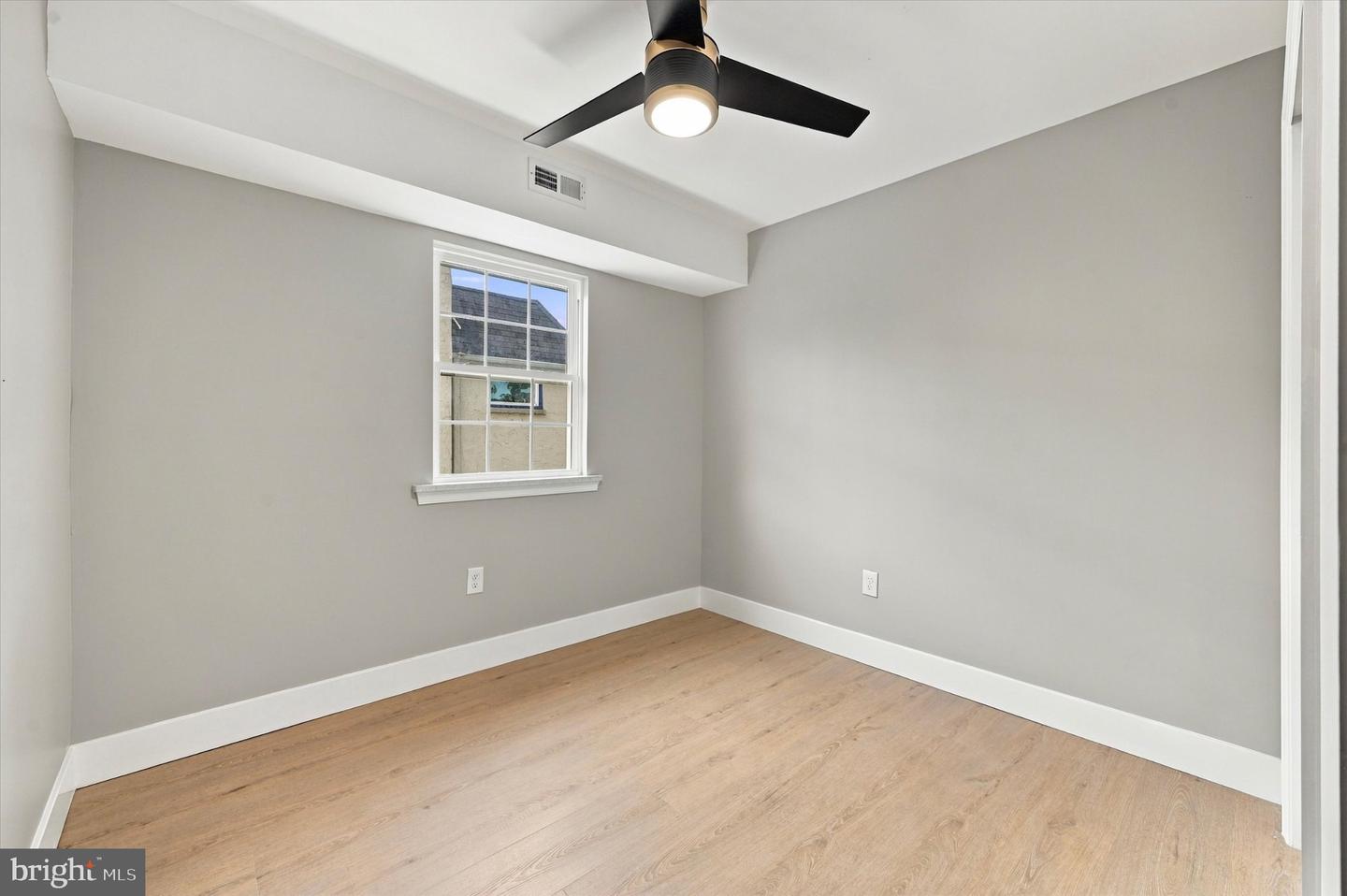 2213 Bryn Mawr Ave Property Photo 18