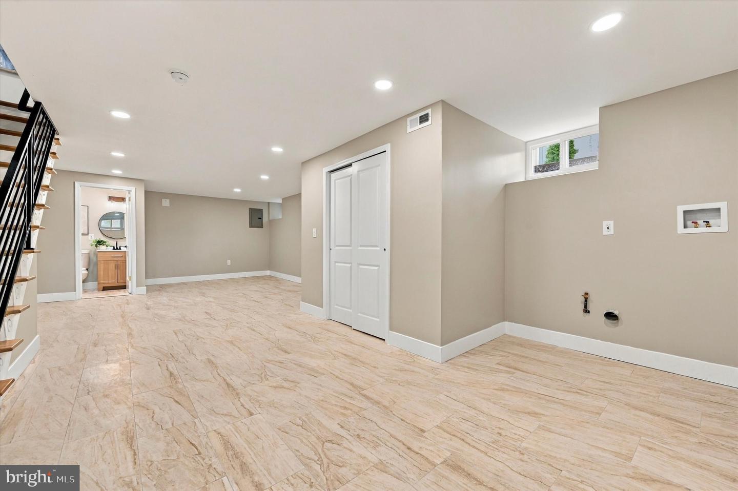 2213 Bryn Mawr Ave Property Photo 19
