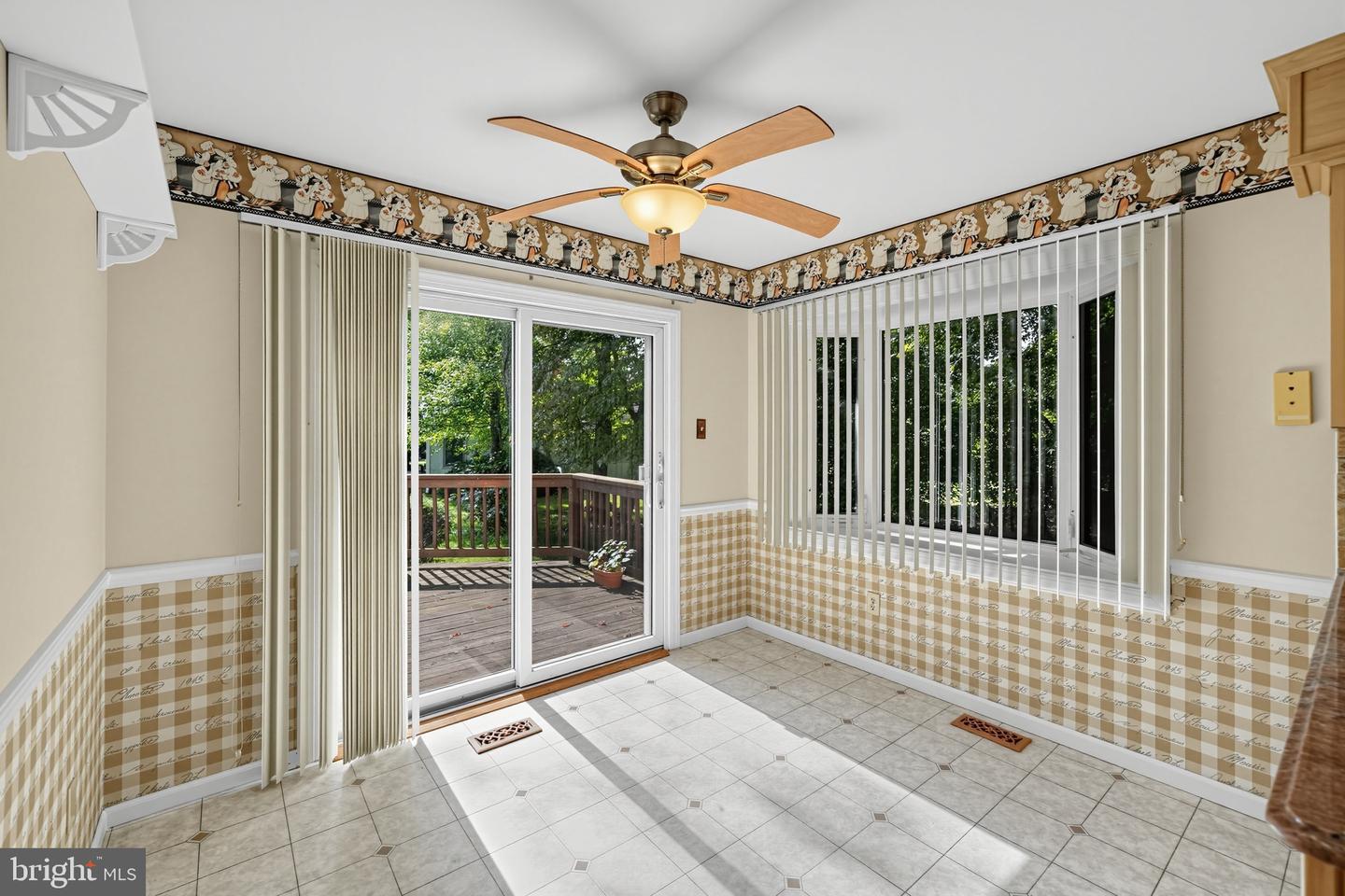 97 Hunters Run Property Photo 8