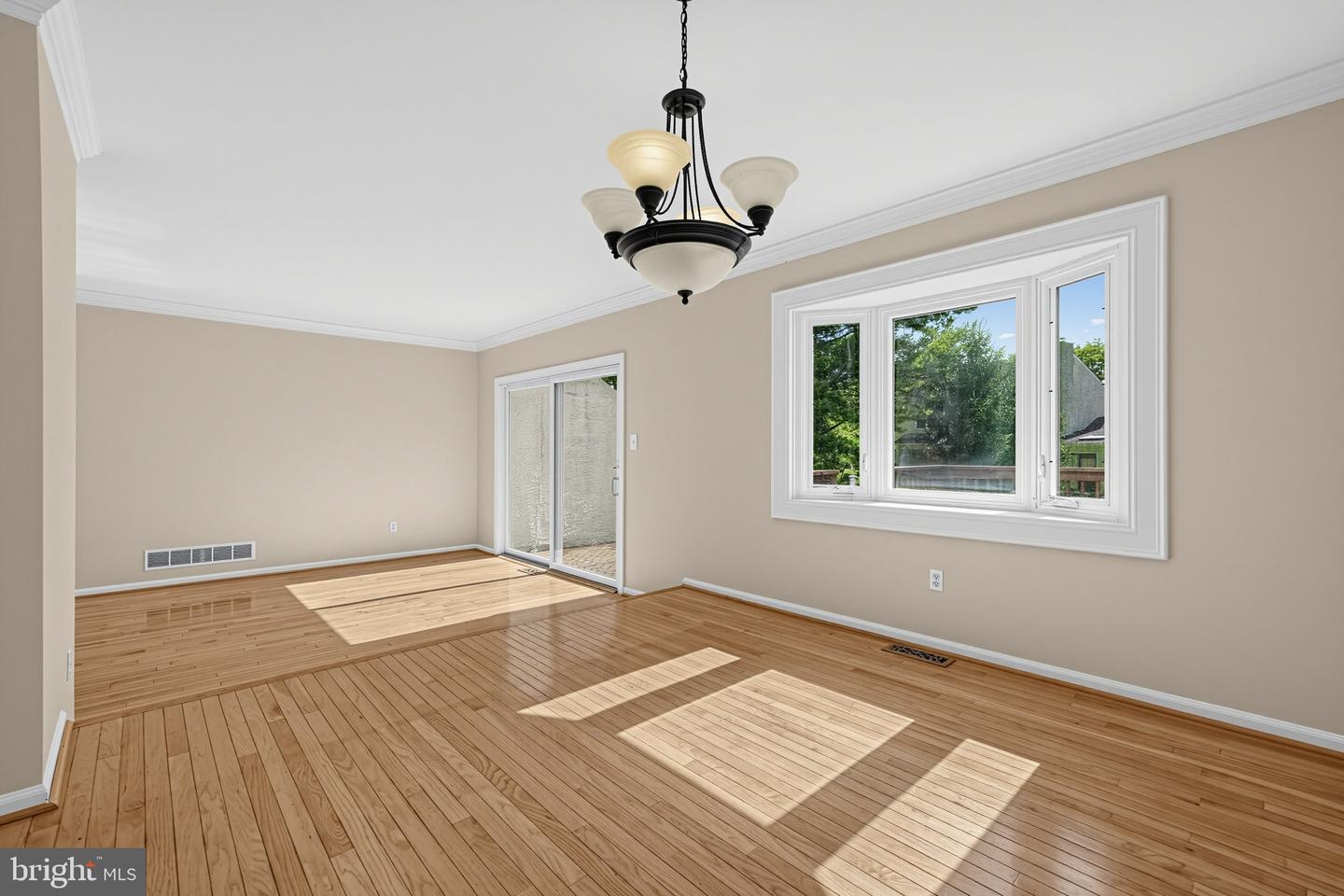 97 Hunters Run Property Photo 12