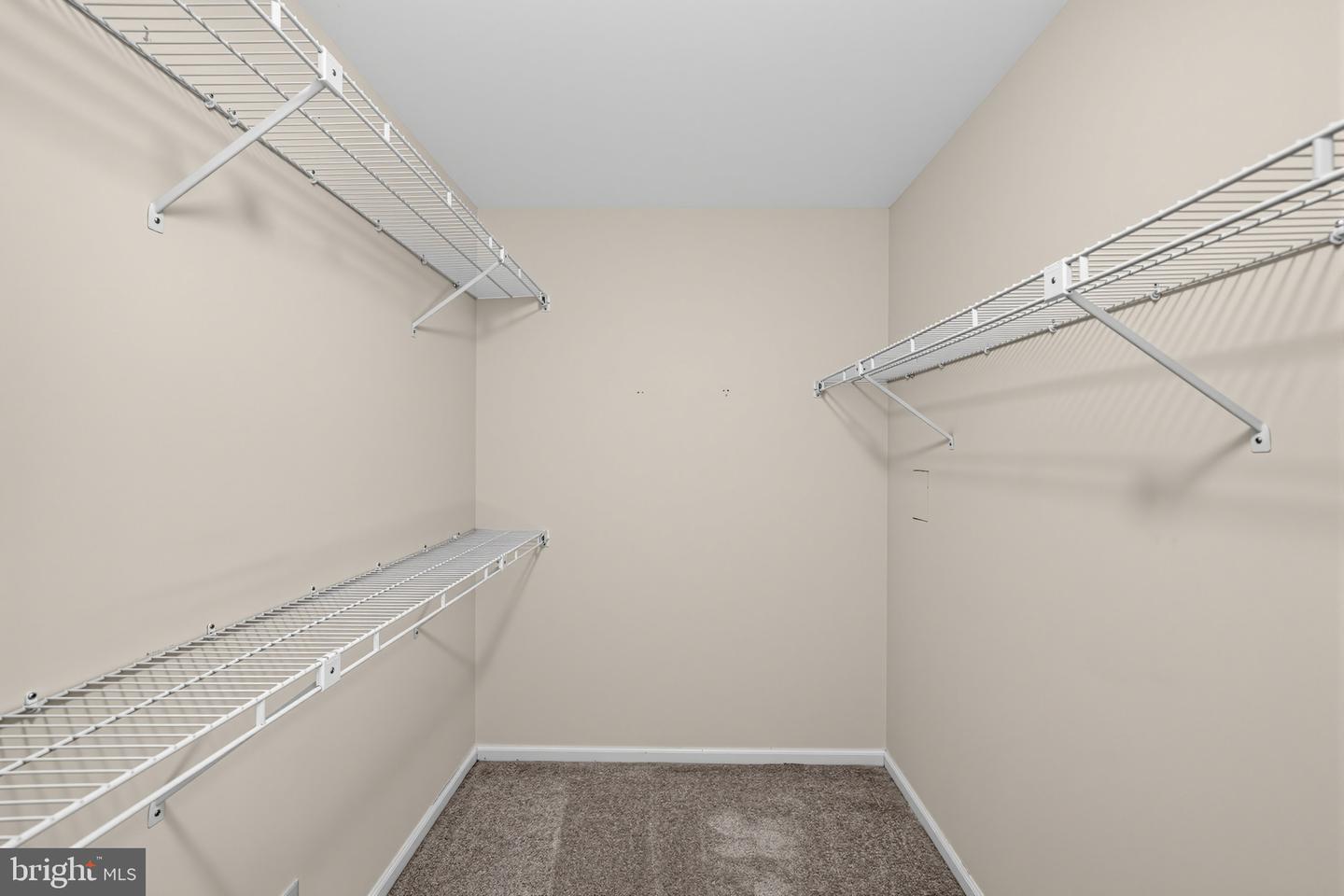 97 Hunters Run Property Photo 18