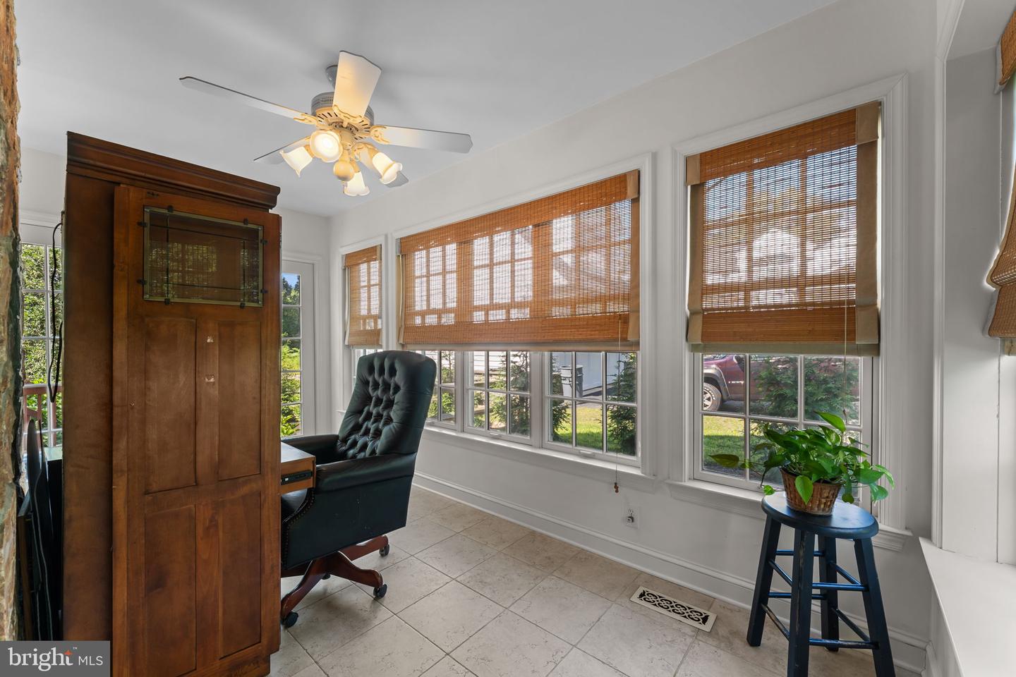 507 Meadowbrook Cir Property Photo 10
