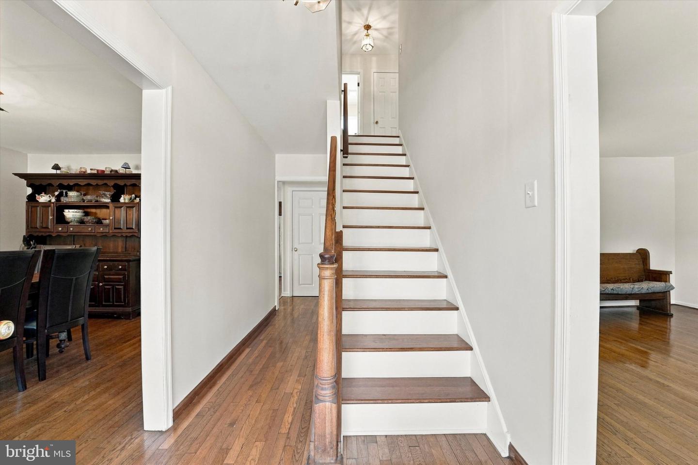 1814 Lynnewood Dr Property Photo 2