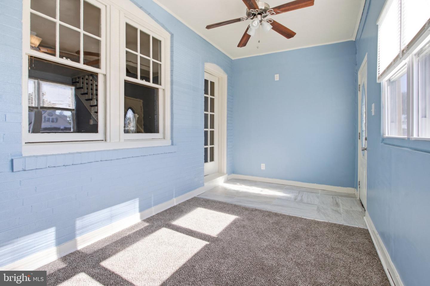 320 Highland Ave Property Photo 3