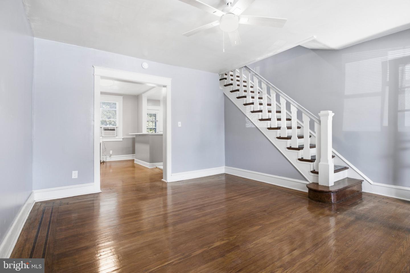320 Highland Ave Property Photo 7