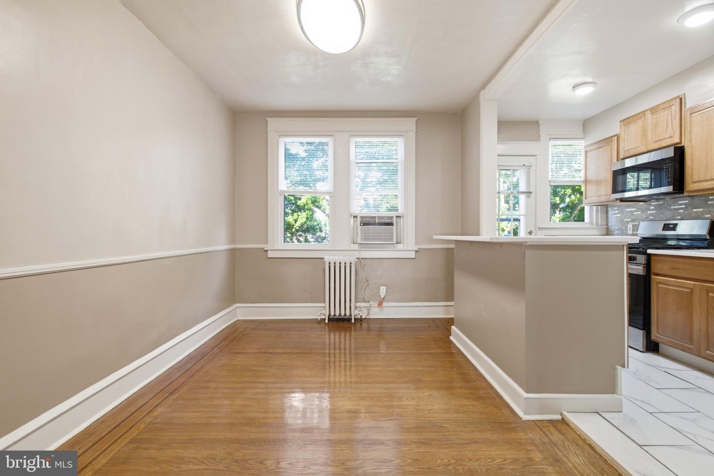 320 Highland Ave Property Photo 8