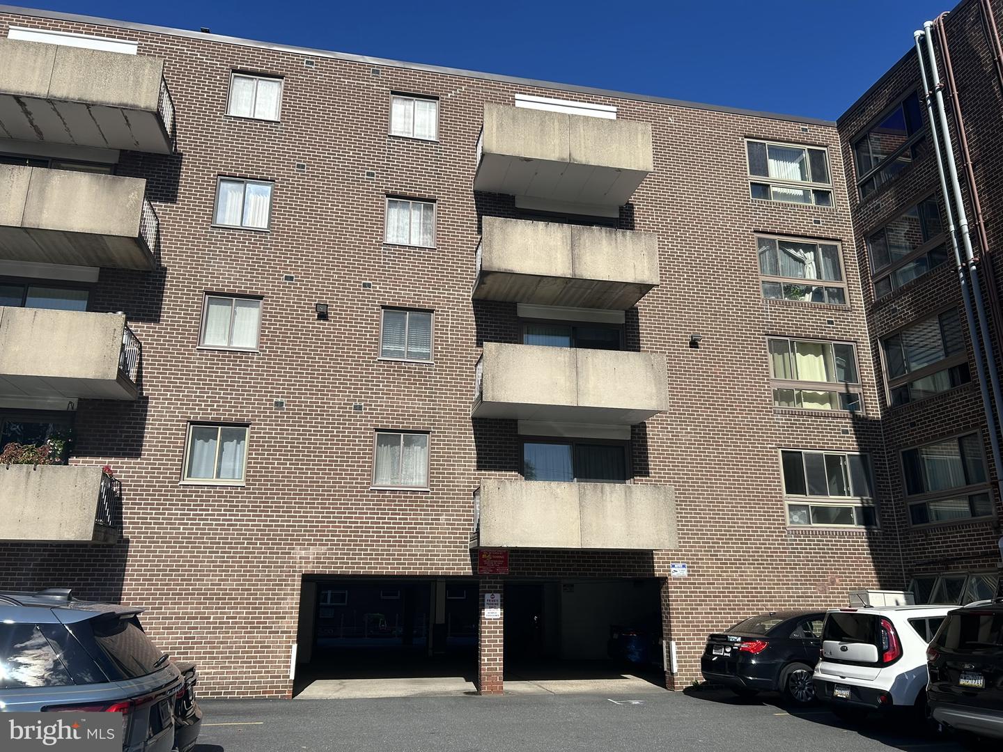 33 W Chester Pike #e8 Property Photo 12