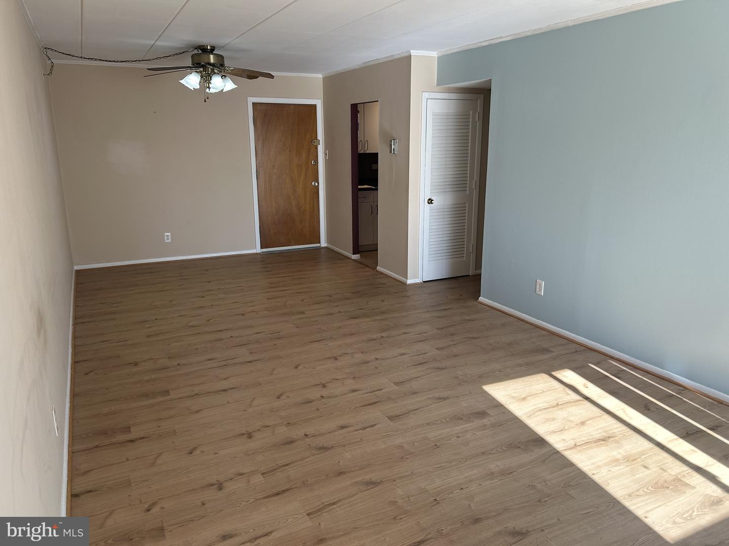 33 W Chester Pike #e8 Property Photo 33