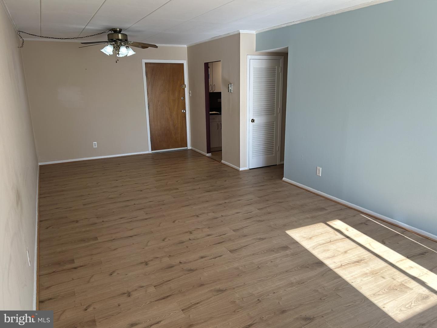 33 W Chester Pike #e8 Property Photo 34