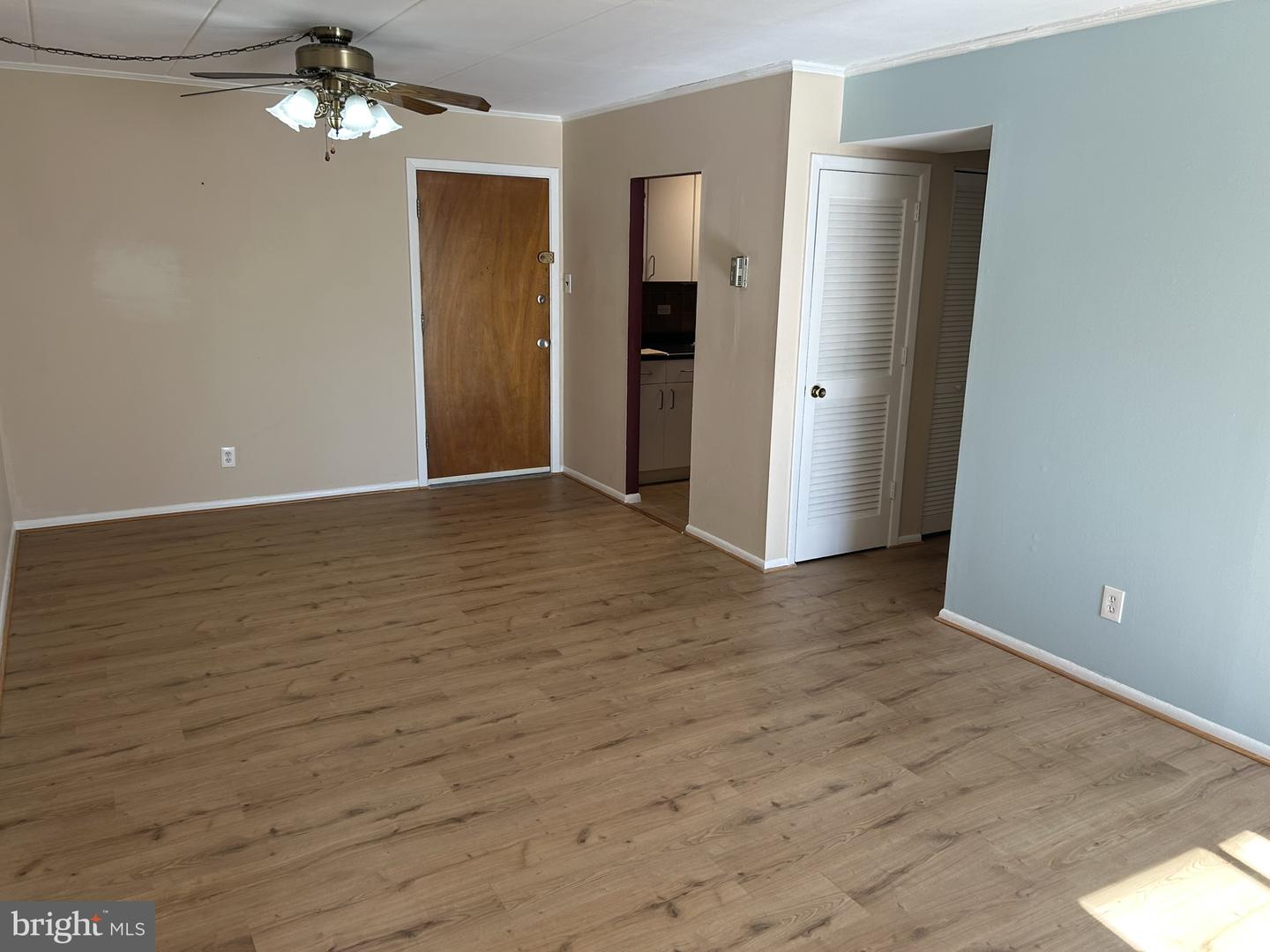 33 W Chester Pike #e8 Property Photo 35