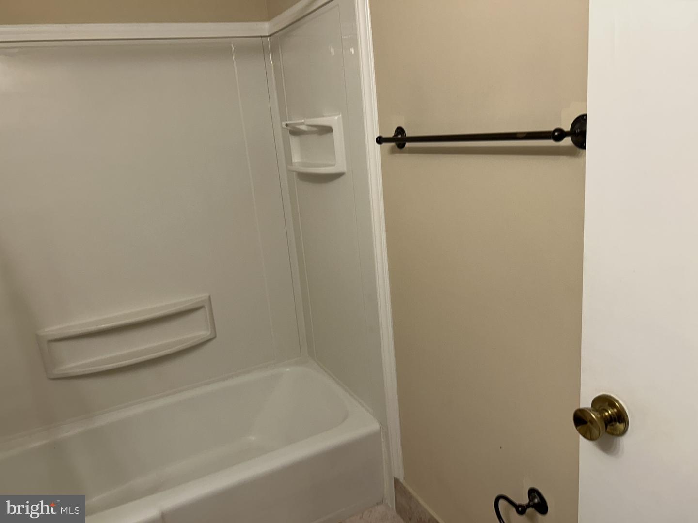 33 W Chester Pike #e8 Property Photo 40