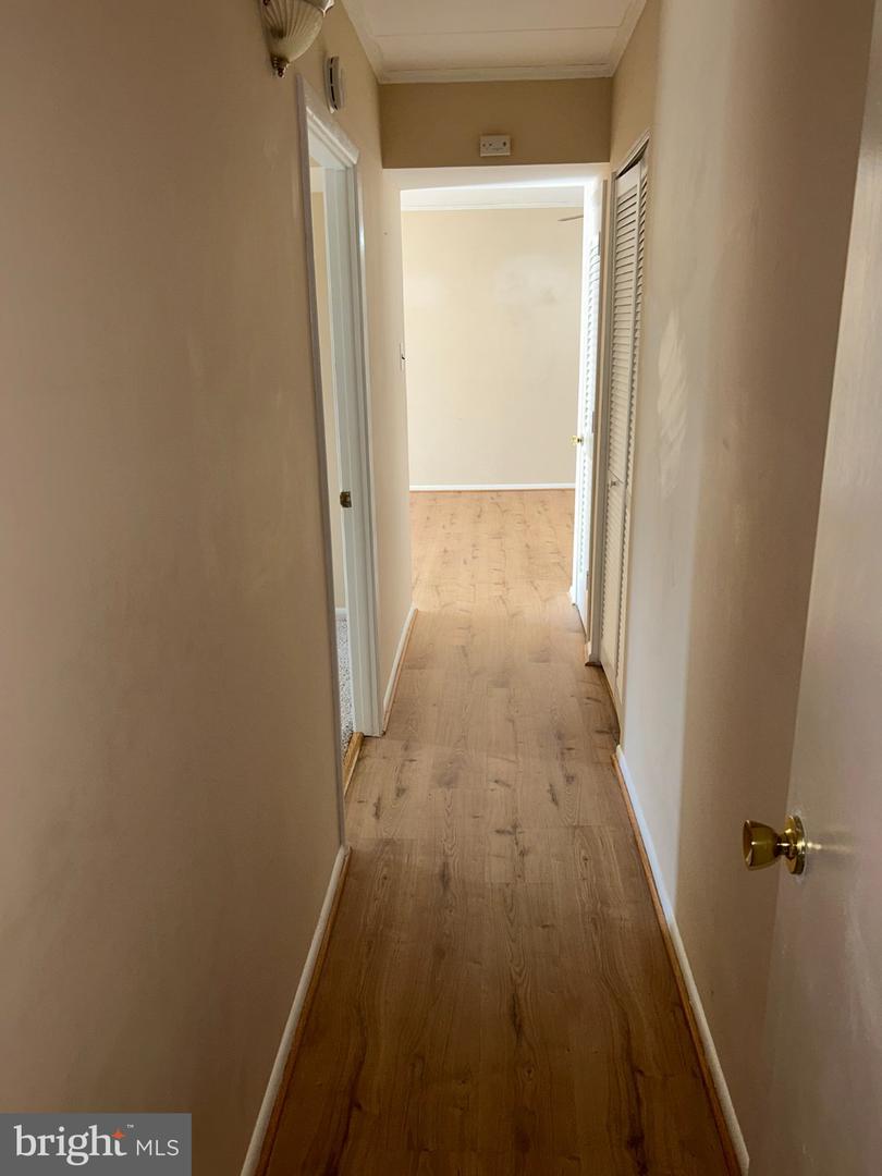 33 W Chester Pike #e8 Property Photo 43