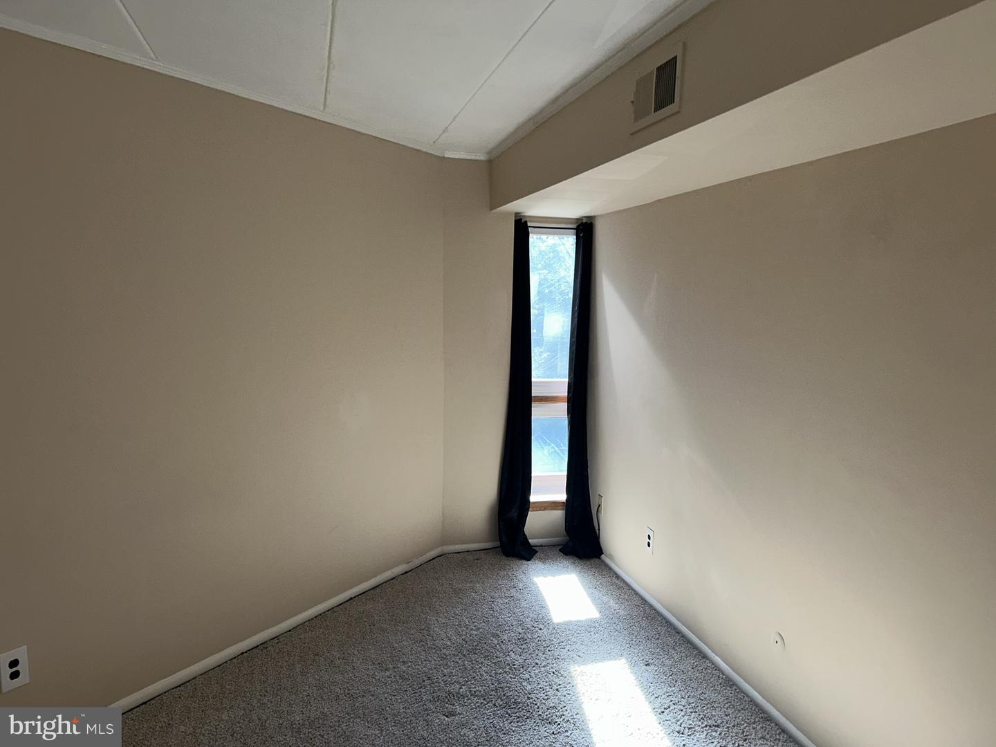 33 W Chester Pike #e8 Property Photo 48
