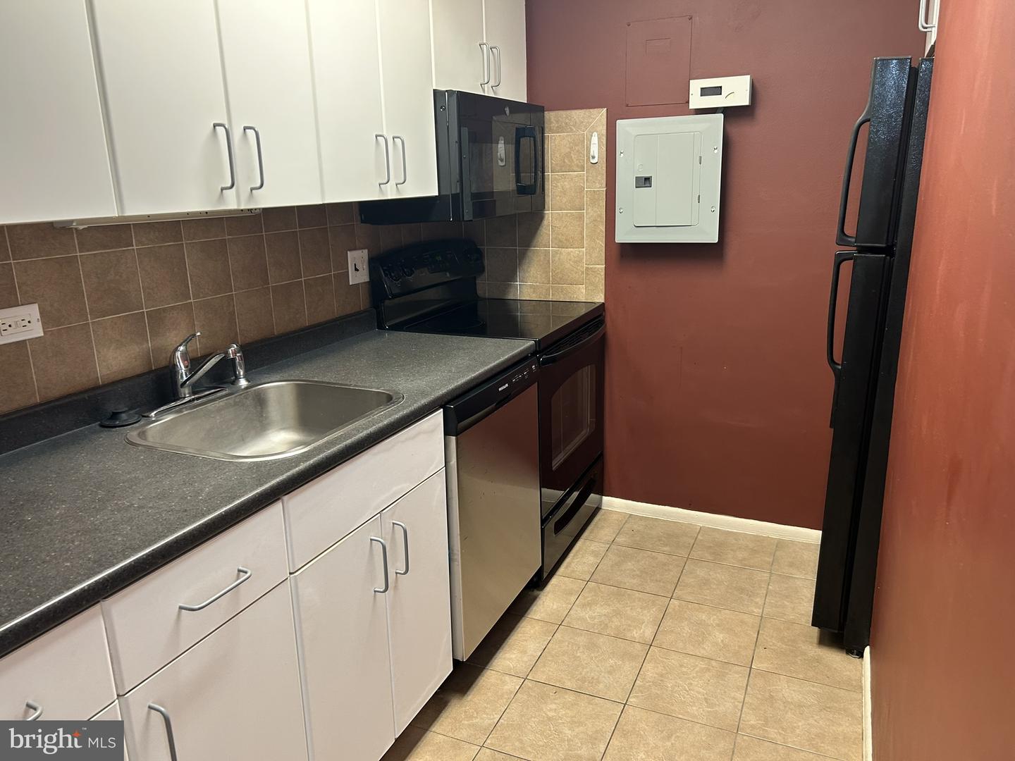 33 W Chester Pike #e8 Property Photo 52