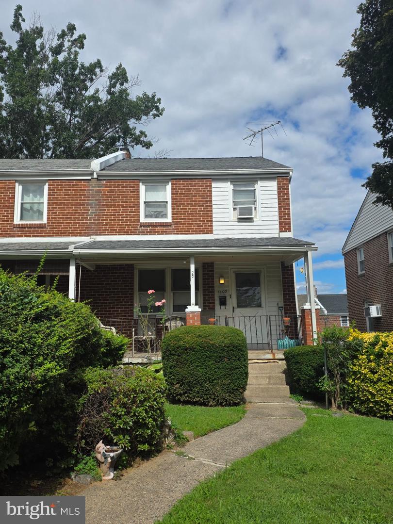 1105 Cobbs Property Photo 2