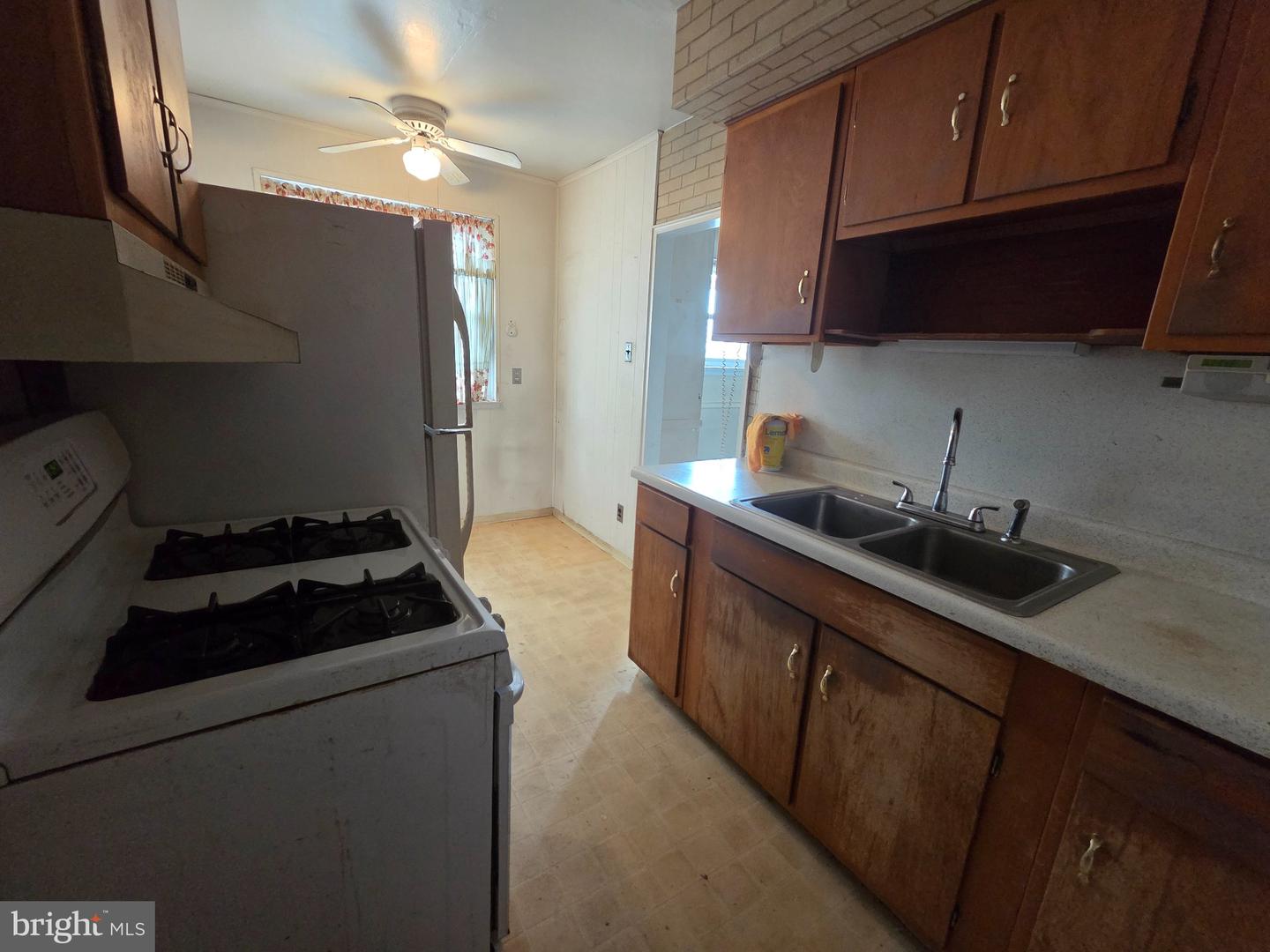 1105 Cobbs Property Photo 10