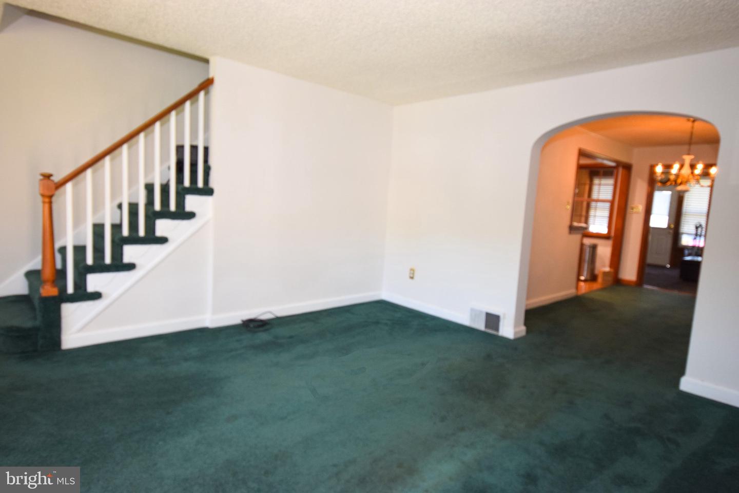 516 Parkview Cir Property Photo 17