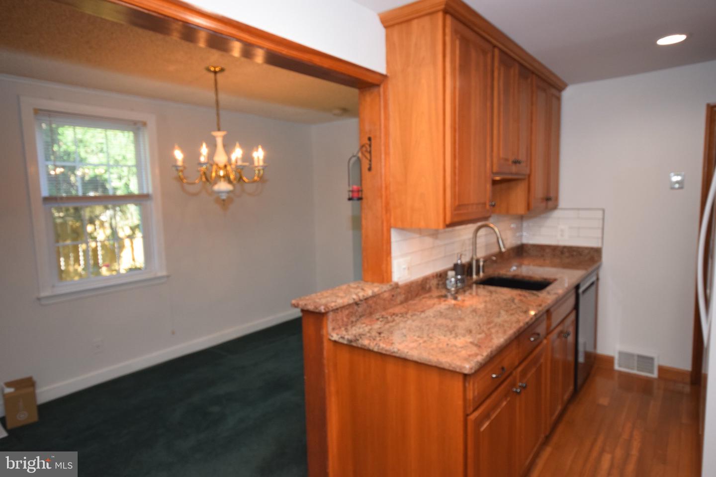 516 Parkview Cir Property Photo 26