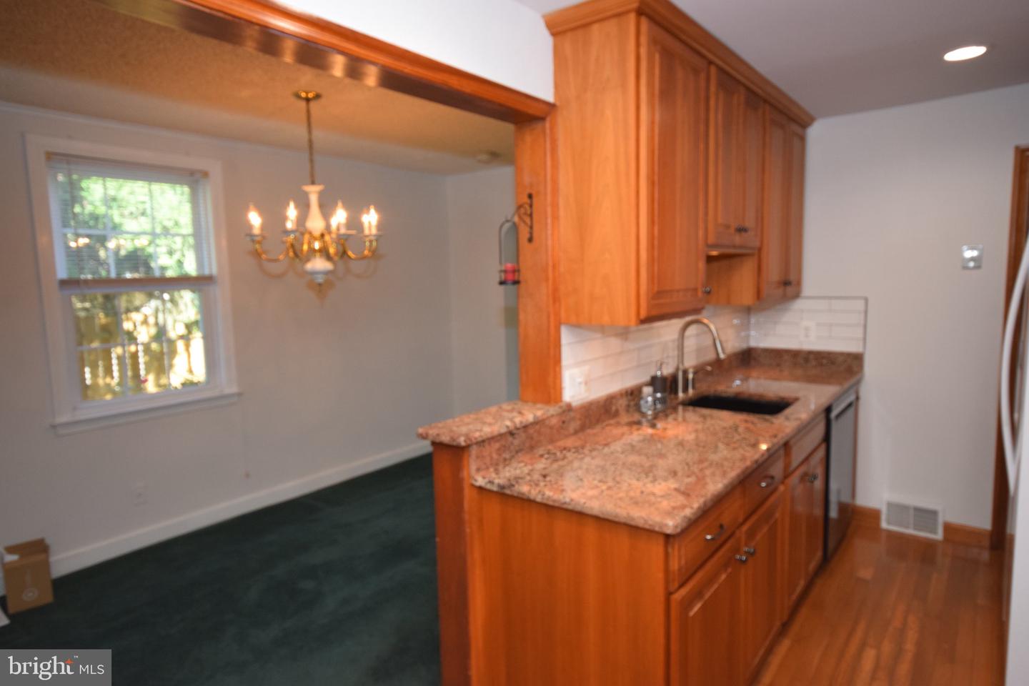 516 Parkview Cir Property Photo 27