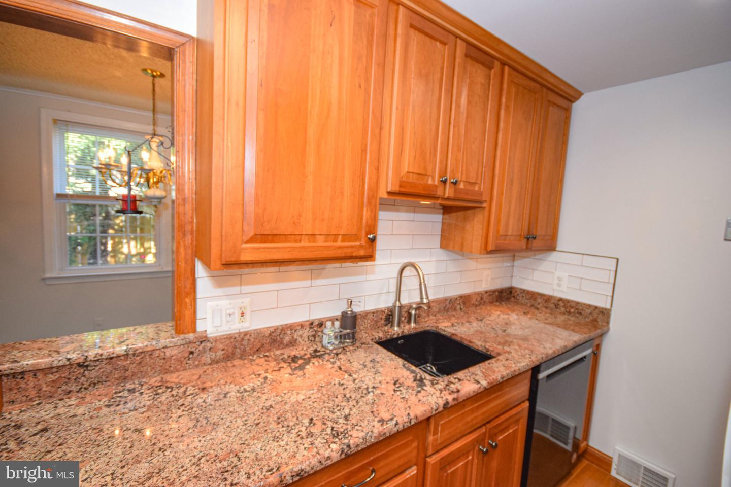 516 Parkview Cir Property Photo 28