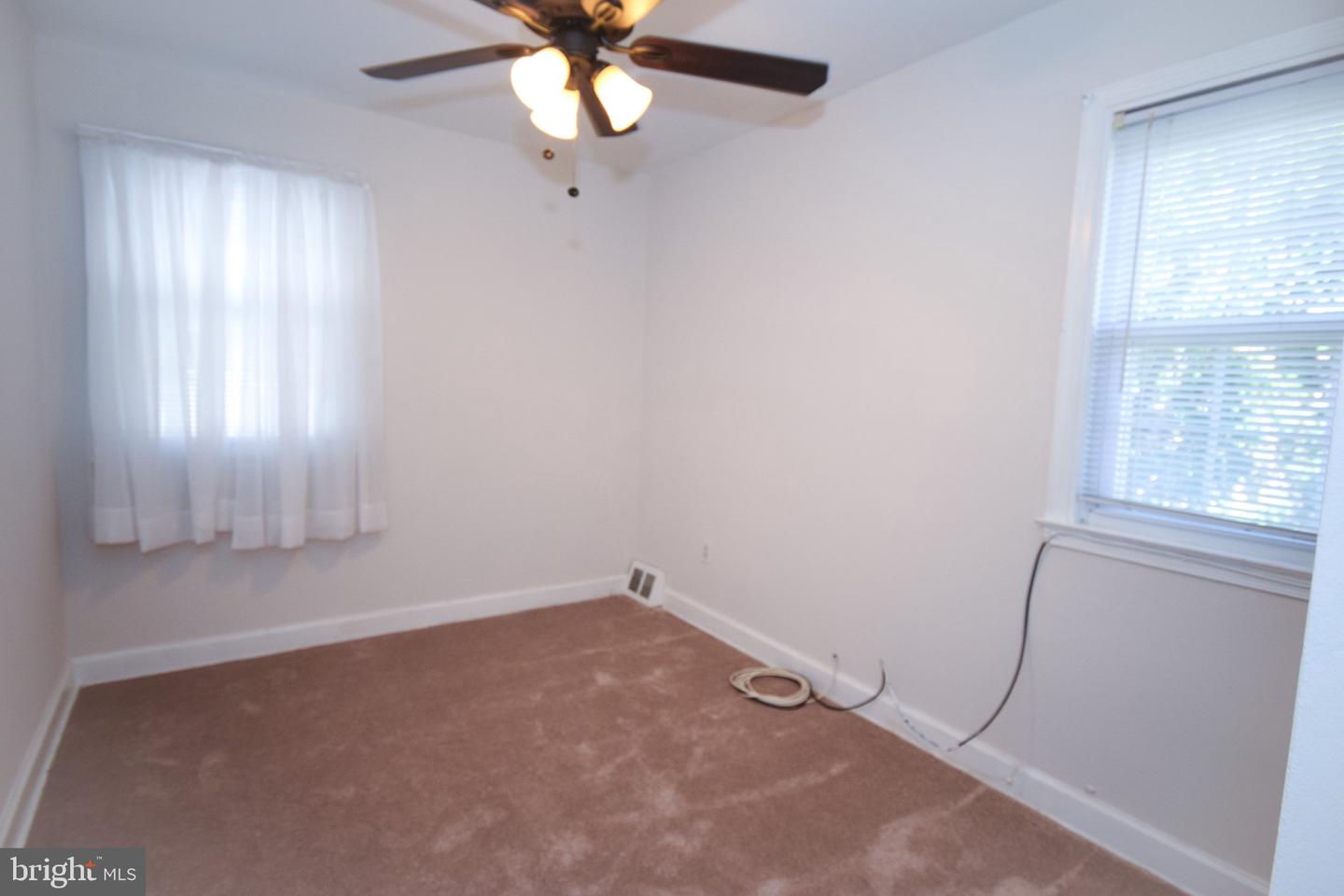 516 Parkview Cir Property Photo 45
