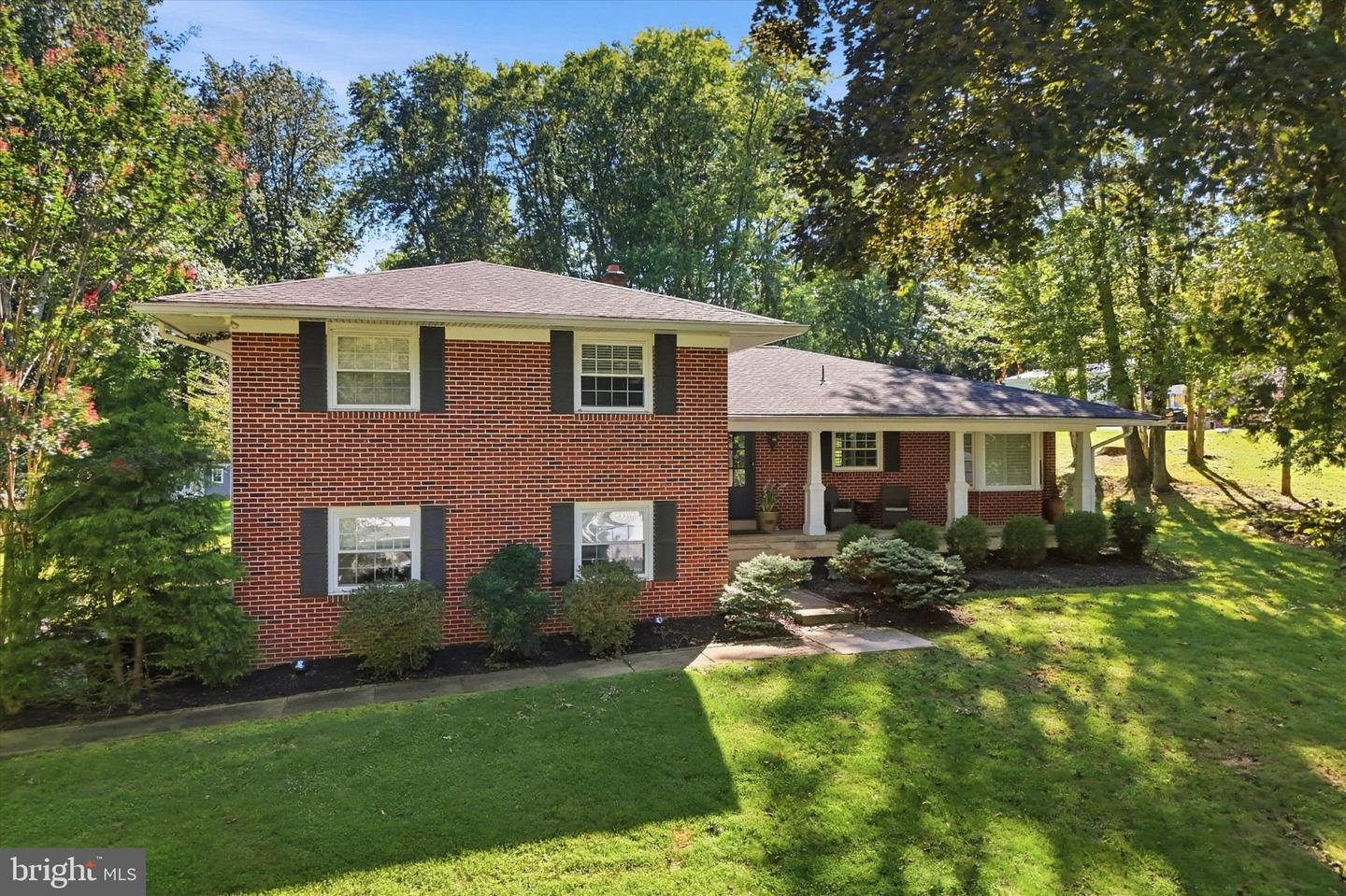 119 Wilton Woods Property Photo 1
