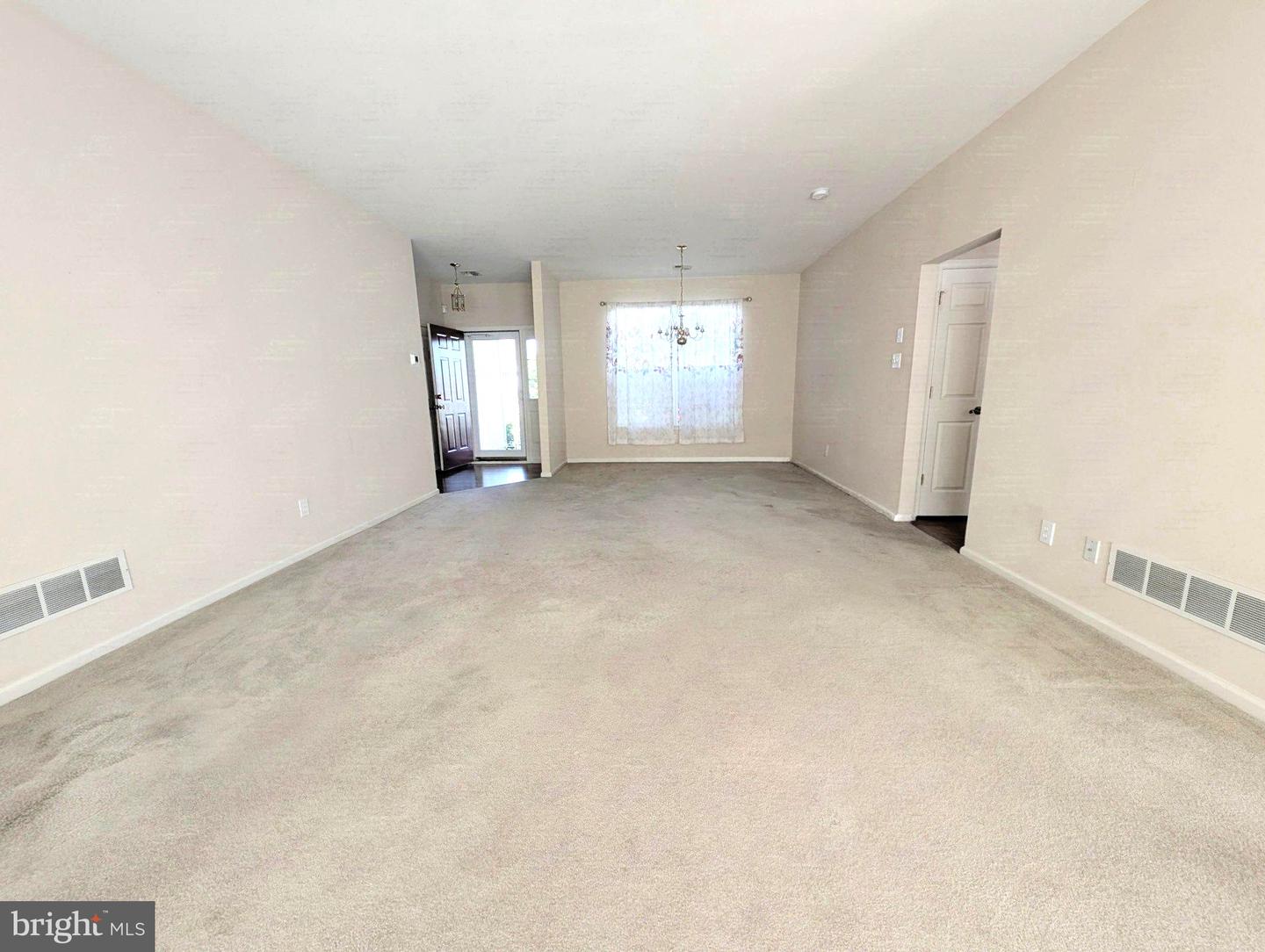 59 S Houndmaster Property Photo 4