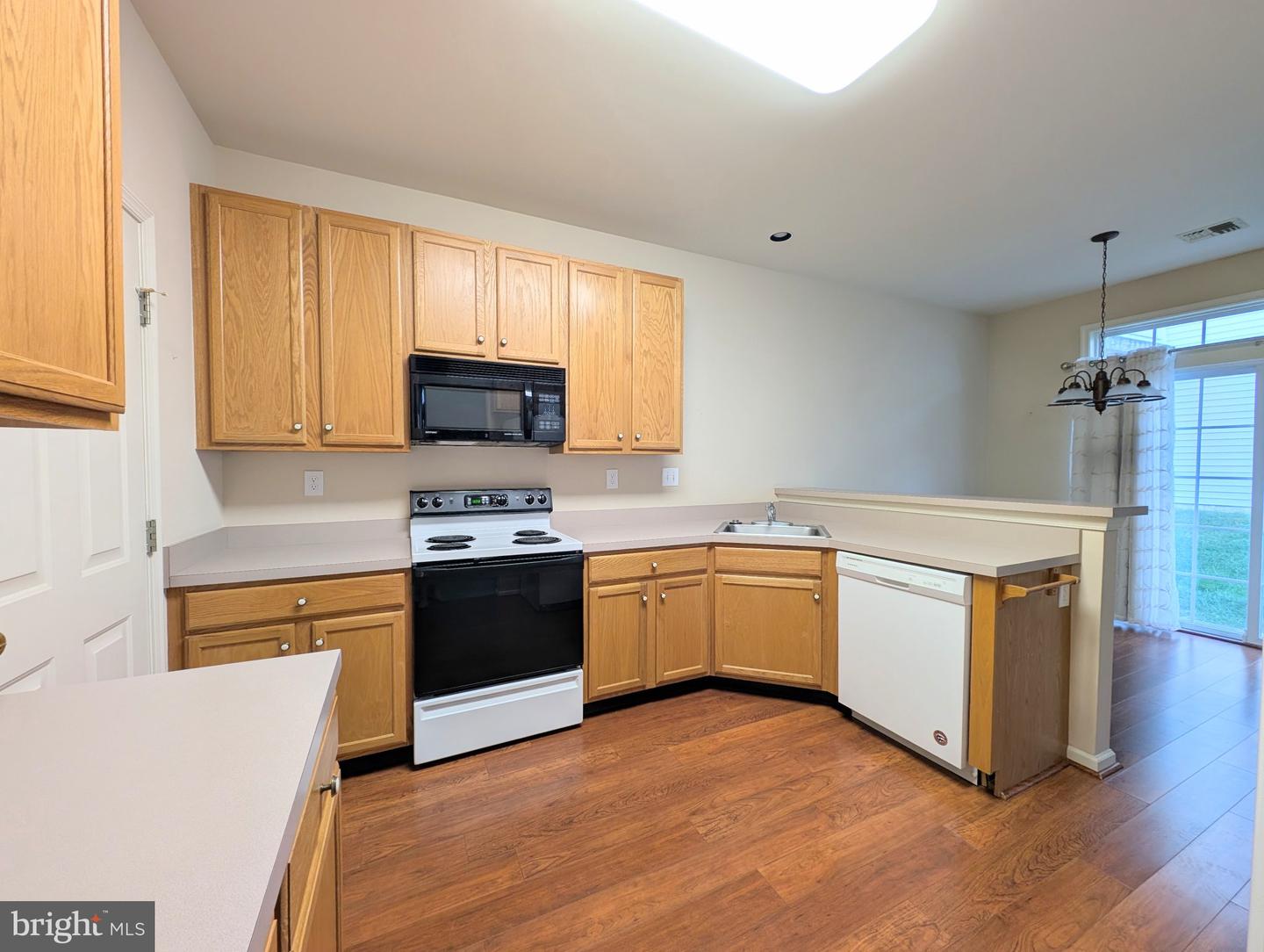 59 S Houndmaster Property Photo 5