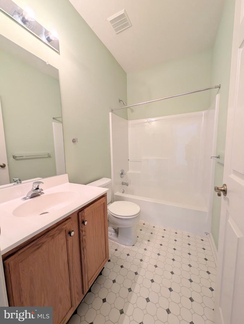 59 S Houndmaster Property Photo 18
