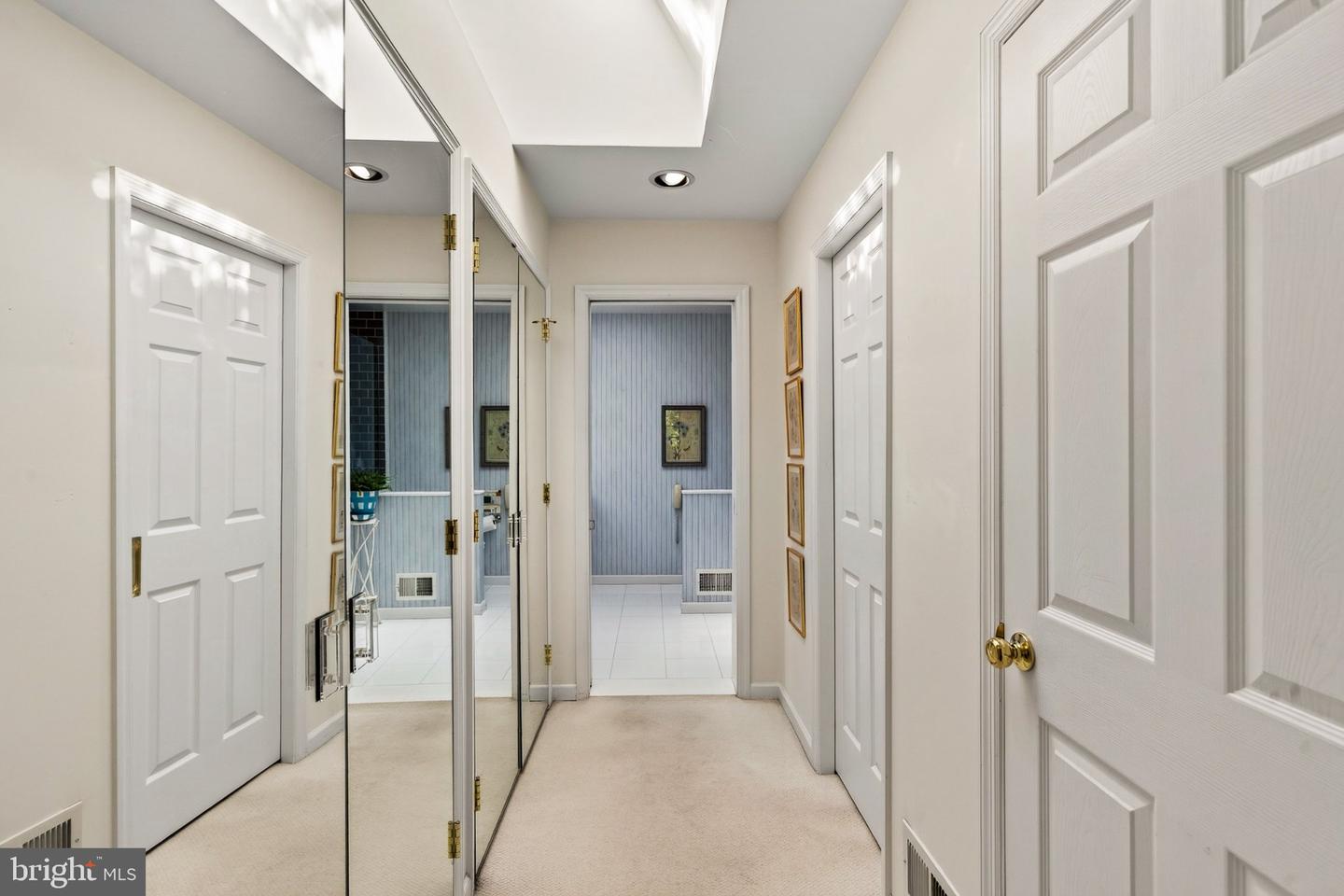 470 Inverary Ln Property Photo 31