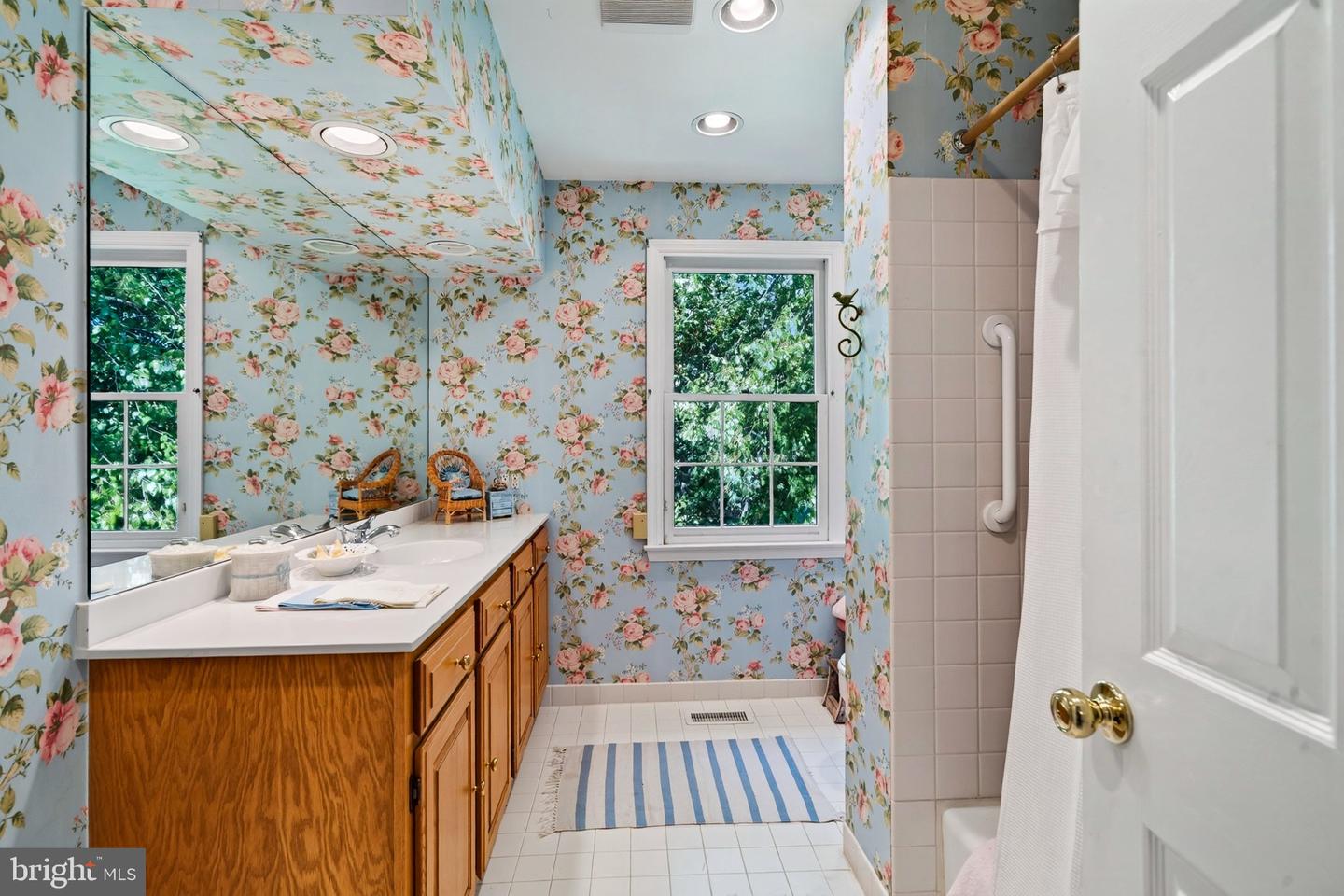 470 Inverary Ln Property Photo 44
