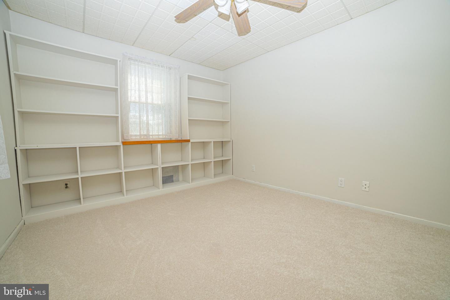 2213 Pershing Ave Property Photo 12