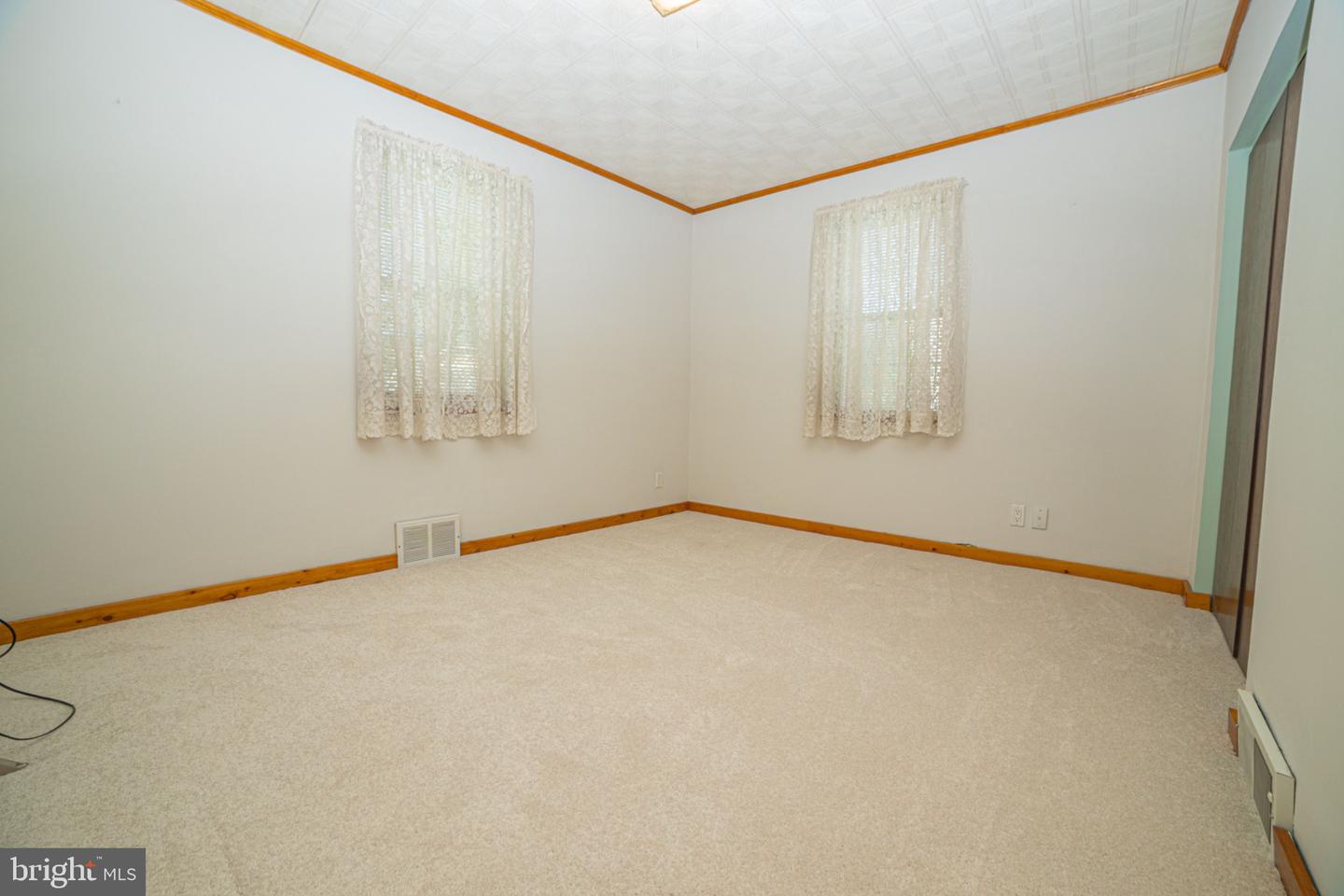 2213 Pershing Ave Property Photo 13