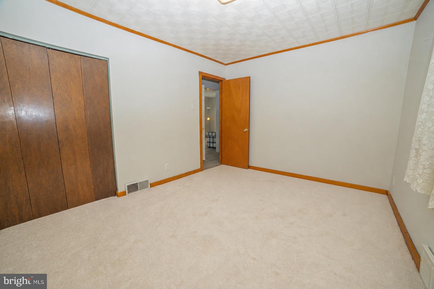 2213 Pershing Ave Property Photo 14