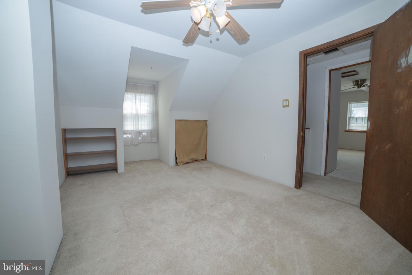 2213 Pershing Ave Property Photo 16