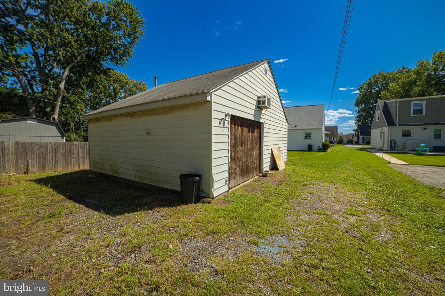 2213 Pershing Ave Property Photo 22