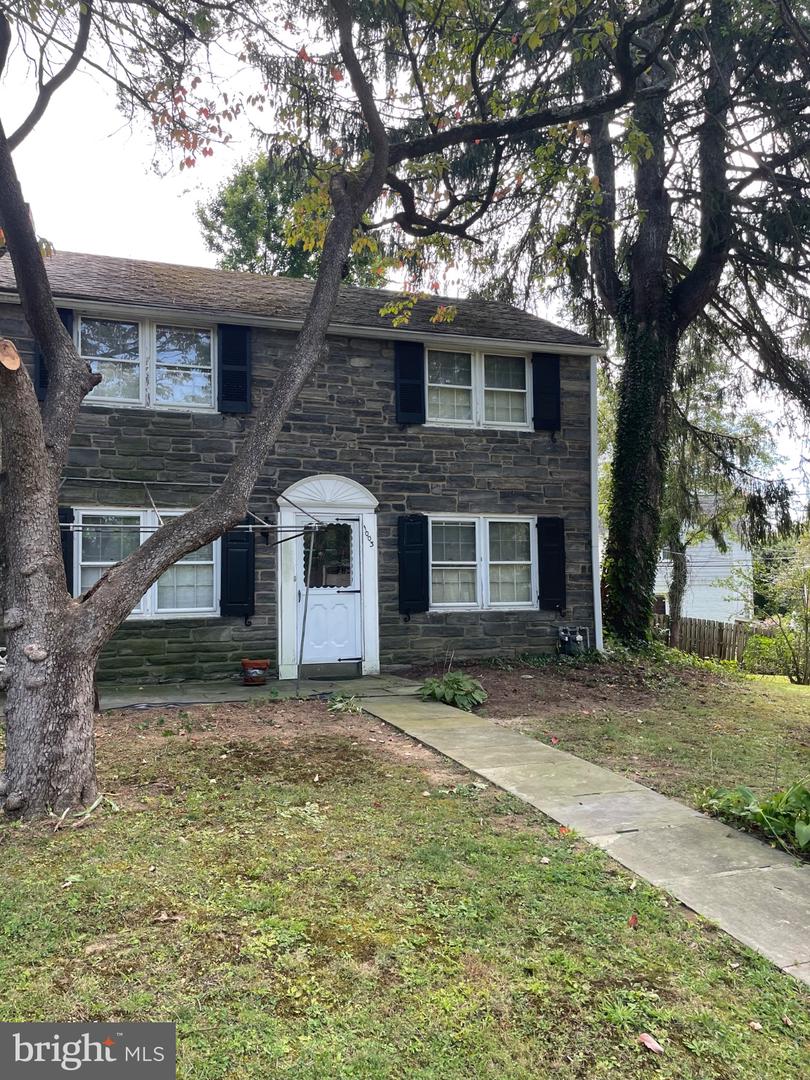 1003 Aikens Ln Property Photo 1
