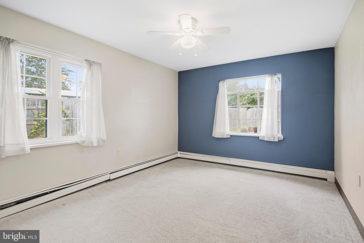 705 Hedgerow Dr Property Photo 21