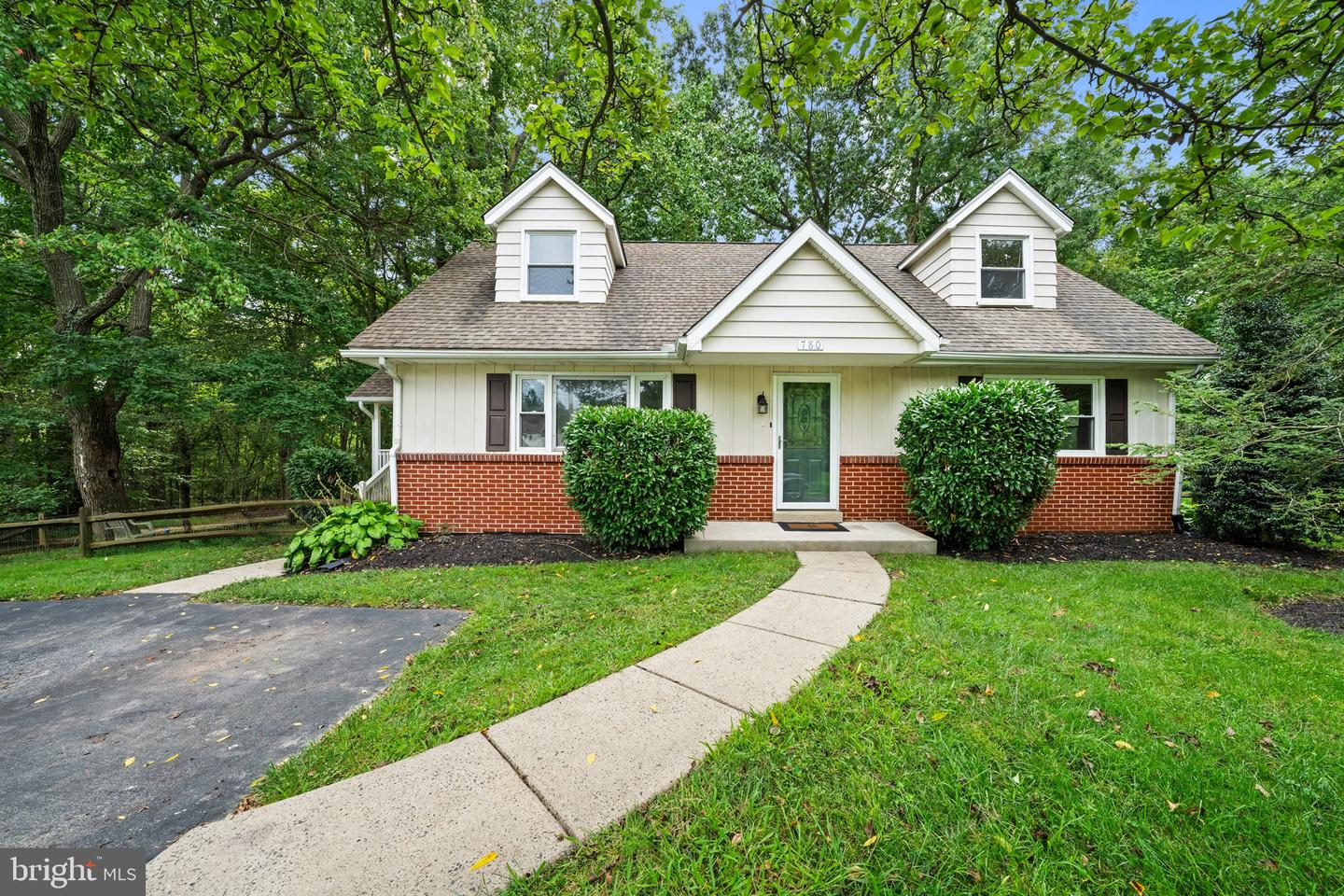 780 Naamans Creek Rd Property Photo 2