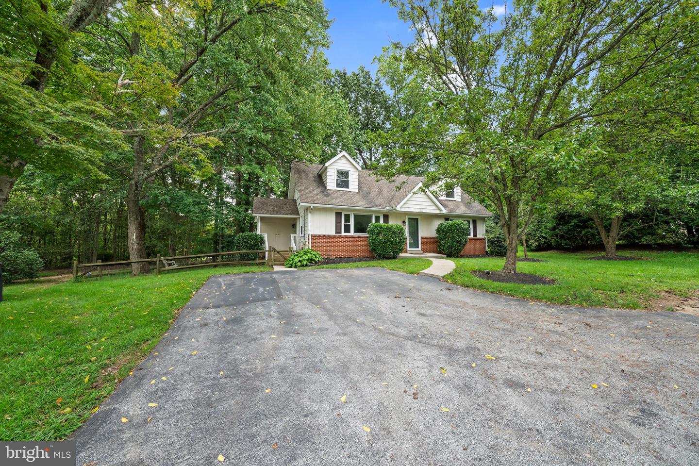 780 Naamans Creek Rd Property Photo 4