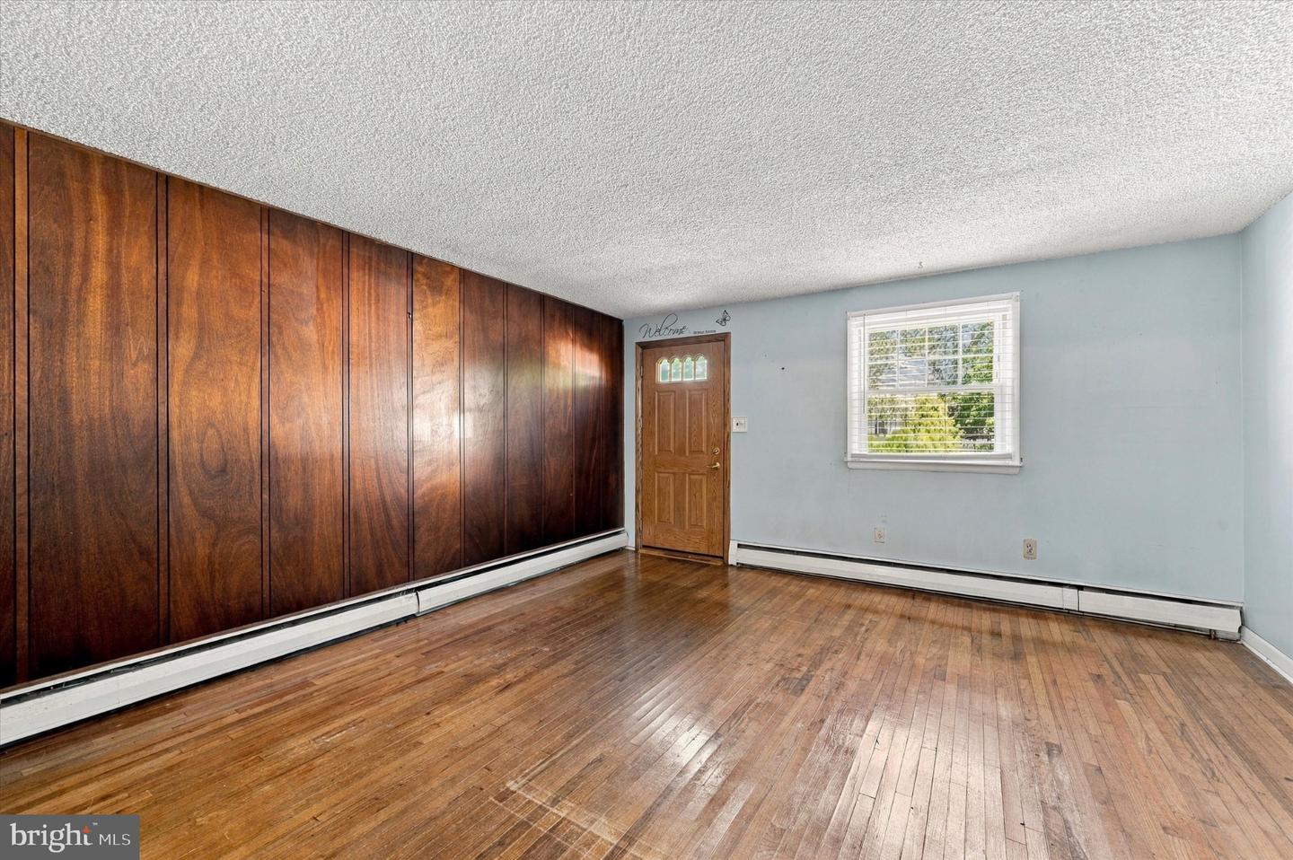 306 Collingdale Ave Property Photo 6