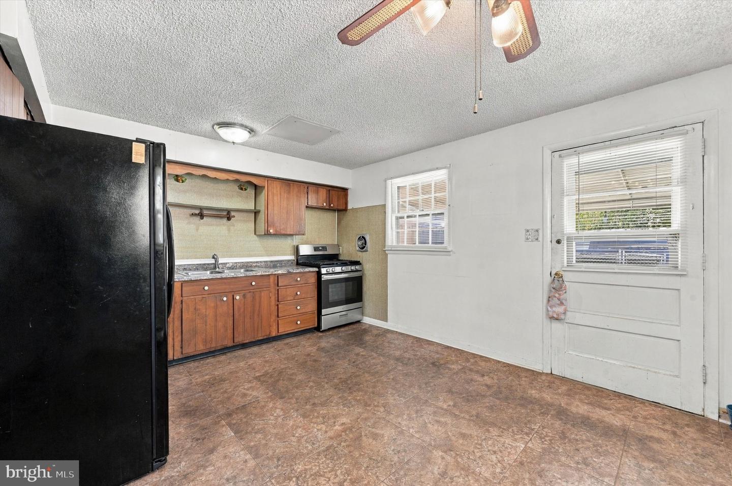 306 Collingdale Ave Property Photo 12