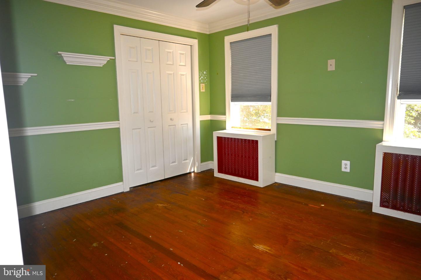215 W Dupont St Property Photo 19