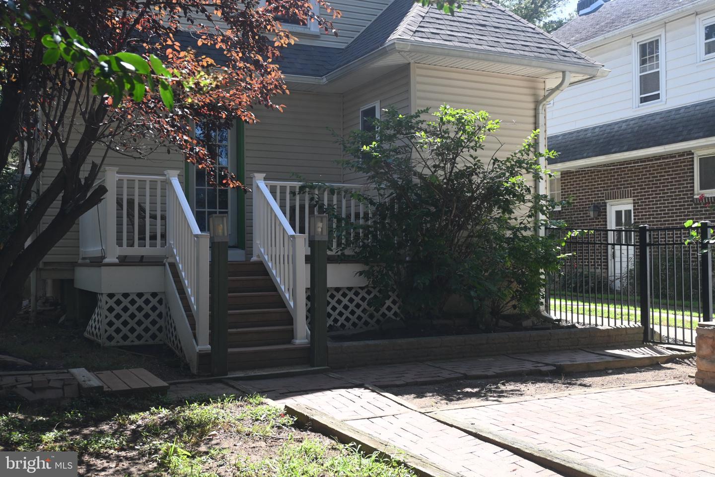 215 W Dupont St Property Photo 41