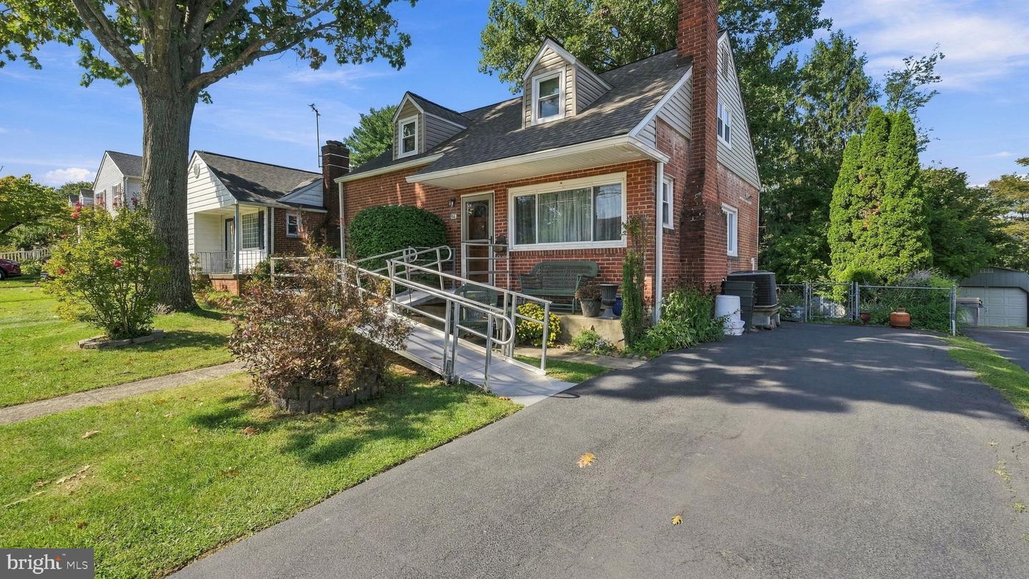 66 Barren Rd Property Photo 1