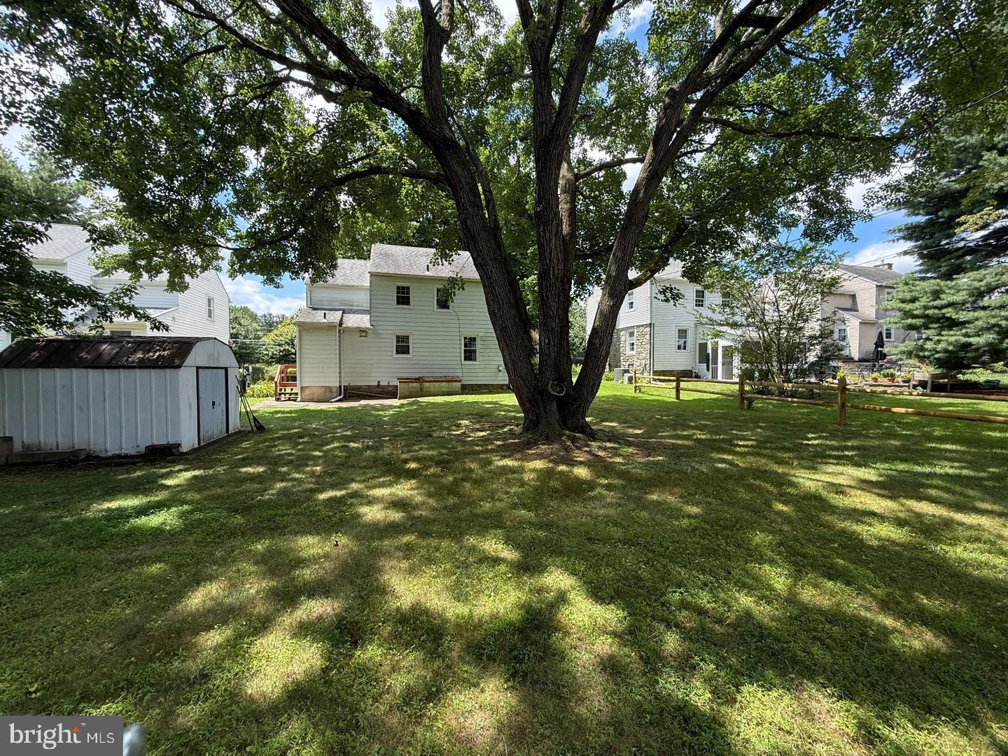 23 W Woodland Ave Property Photo 23