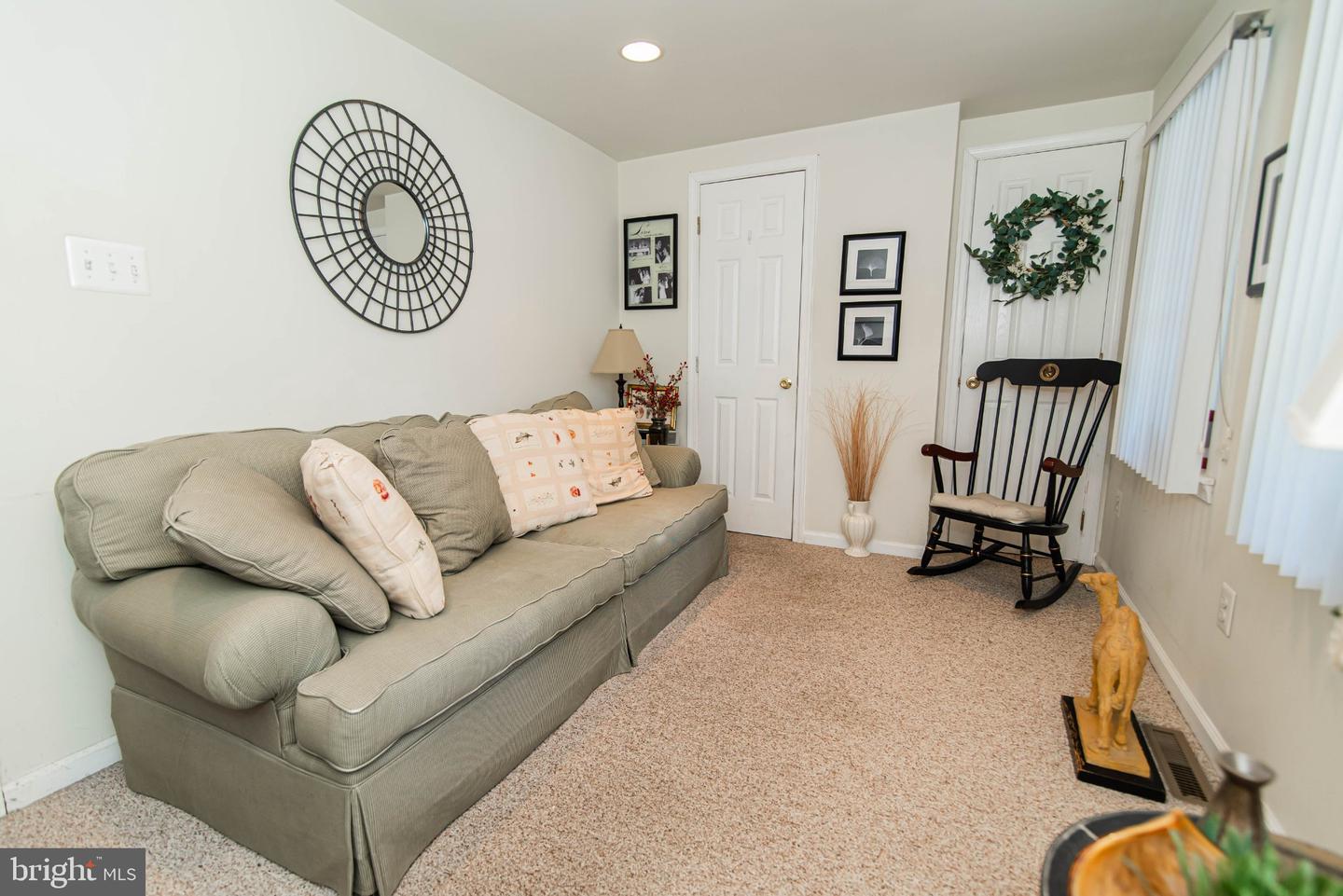 214 W Macdade Blvd Property Photo 31