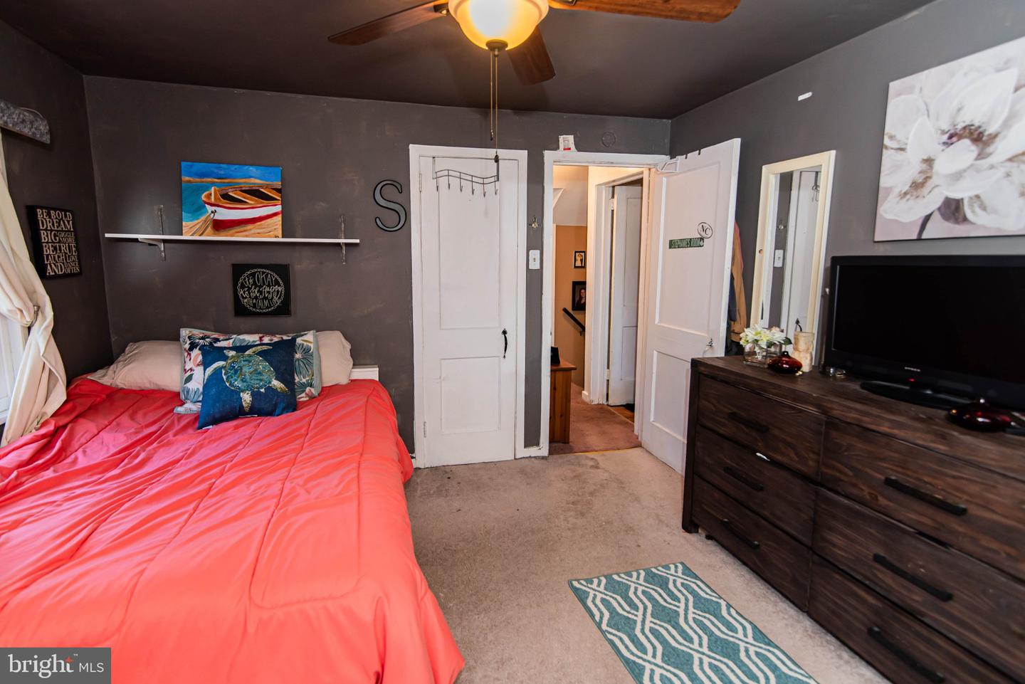 214 W Macdade Blvd Property Photo 42