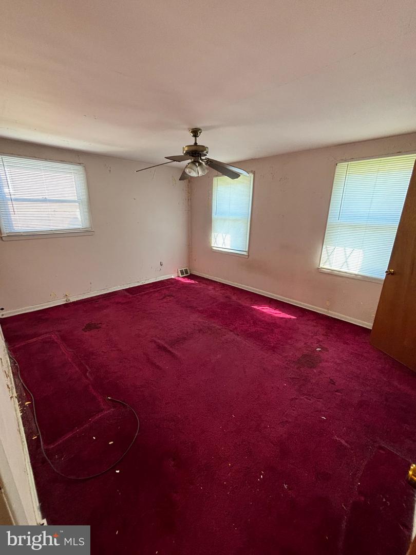 217 Emerald Ln Property Photo 10