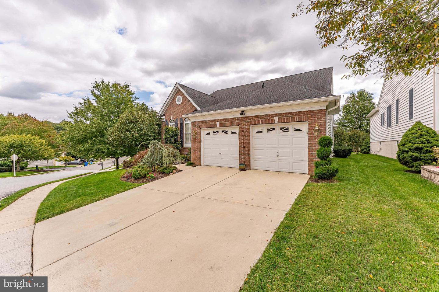 91 S Valentine Dr Property Photo 3